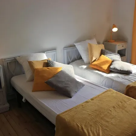 بيت للعطل Le De La Glycine