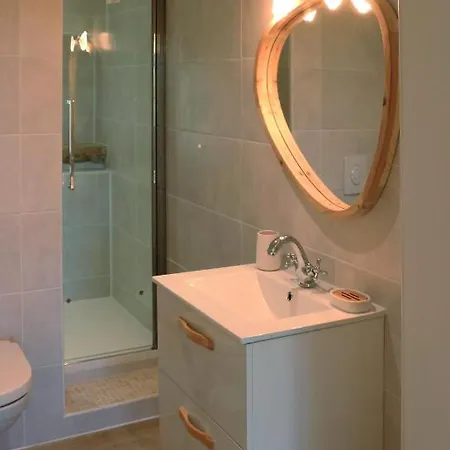 بيت للعطل Le De La Glycine Palmas