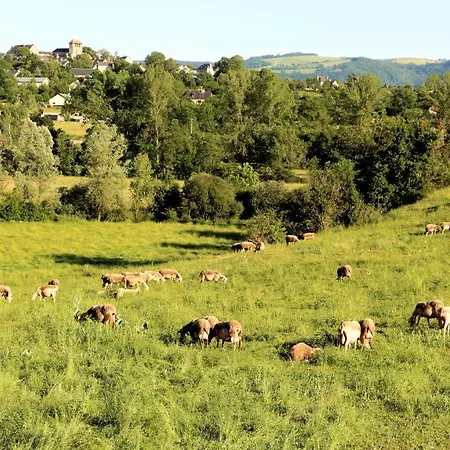 بيت للعطل Le De La Glycine *